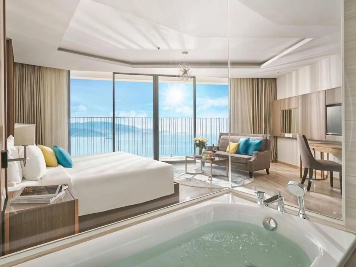 Panorama Central Nha Trang- Vietnam'S Highest Infinitive Rooftop Pool 5*,